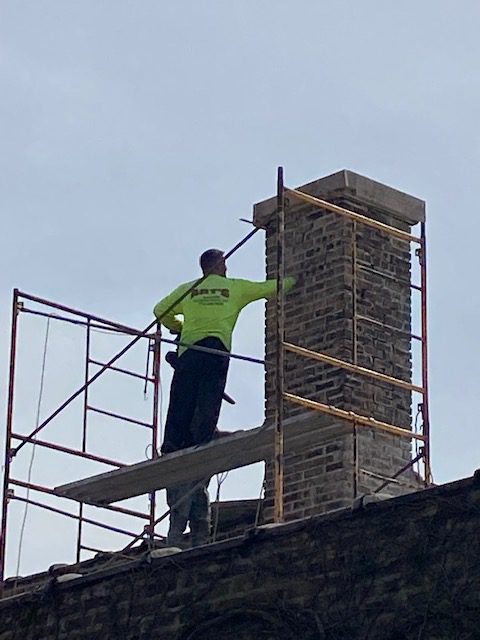Arts Contractor Performing Chimney Repair Cicero